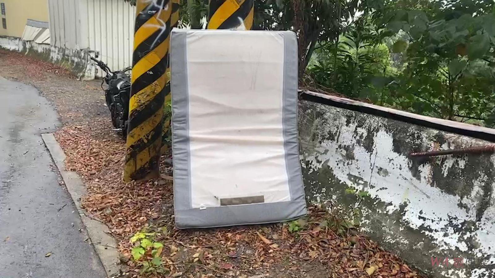 （有影片）／創意防撞墊！彰化139線7.2K '死亡彎道」前現大床墊 - https://www.watchmedia01.com