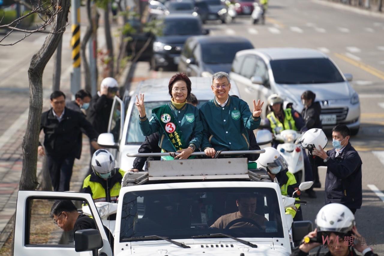 （有影片）／骨力、很認真　「大仁哥」陪陳素月田中車掃　籲鄉親挺連任 - https://www.watchmedia01.com