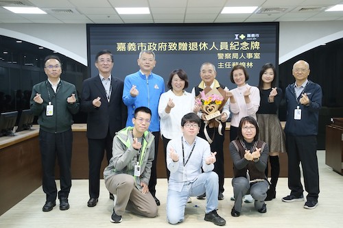 嘉義市府4位主管退休　勇媽期勉再創亮麗第三人生 - https://www.watchmedia01.com