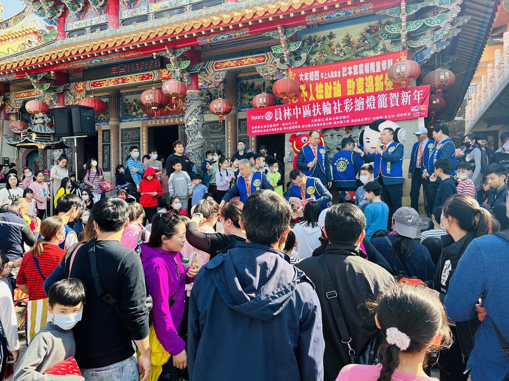 員林中區扶輪社彩繪燈籠活動 點亮新年喜氣廣天宮夜色更迷人 - https://www.watchmedia01.com
