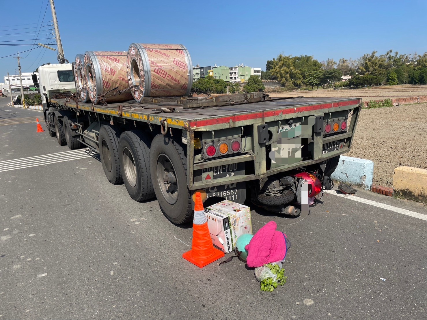 驚悚！花壇鄉三春老樹附近悲劇！老婦遭拖板車撞擊身亡 - https://www.watchmedia01.com