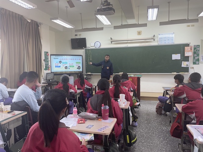 紮根學子防詐意識　朴子警深入校園反詐宣導 - https://www.watchmedia01.com