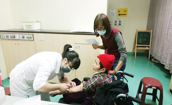 台中榮民總院埔里分院為民眾健康把關接送社區成人預防保健 - https://www.watchmedia01.com