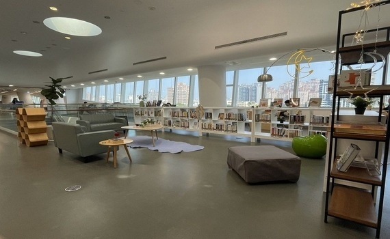企業捐書回饋社會！國資圖特設立「賢雲星空書房」典藏 - https://www.watchmedia01.com