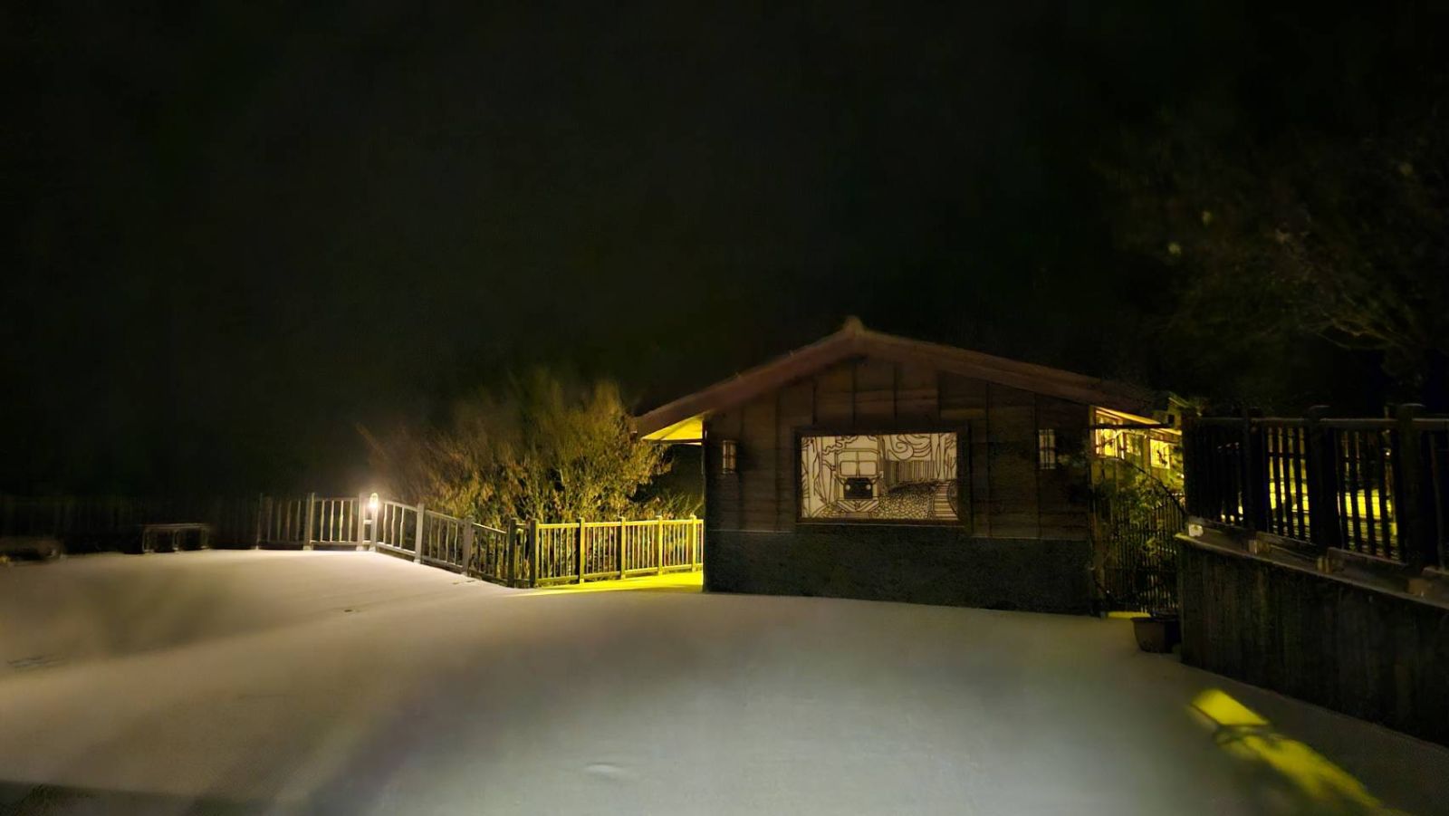 太平山23日凌晨開始下雪 目前積雪已達1公分 - https://www.watchmedia01.com