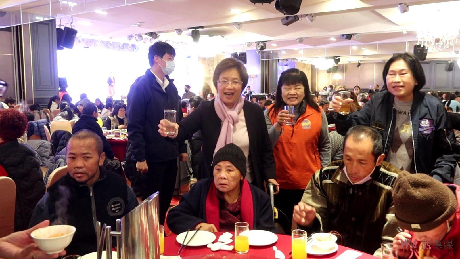 （有影片）／齊心助弱勢過好年　暖心、暖胃　彰化寒冬送愛幸福龍來春節圍爐 - https://www.watchmedia01.com