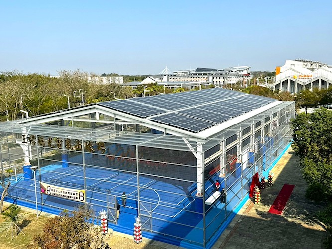 永慶高中「王楊嬌光電風雨球場」啟用　提供師生友善學習環境 - https://www.watchmedia01.com