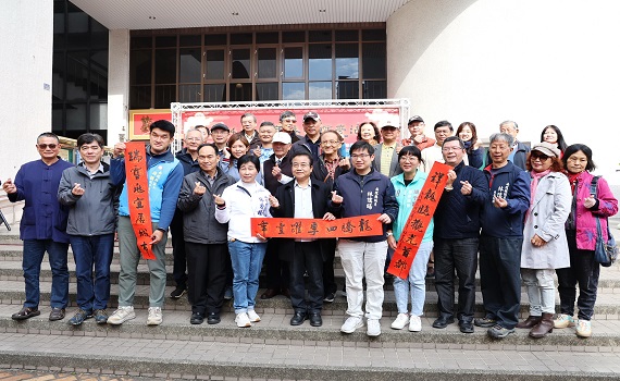 南投縣政府邀集書法名家揮毫免費送春聯 共迎甲辰年新春過好年 - https://www.watchmedia01.com