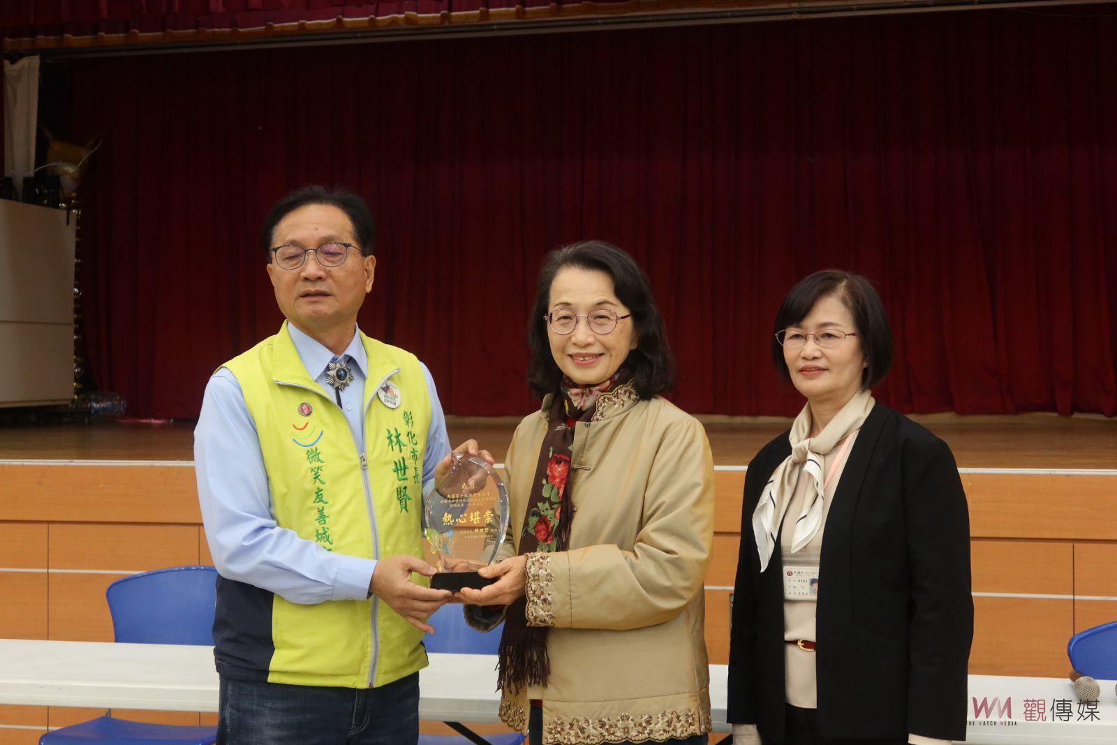 （有影片）／愛不斷電！佛心企業大通電子捐春節慰問金　溫暖78戶關懷家庭 - https://www.watchmedia01.com