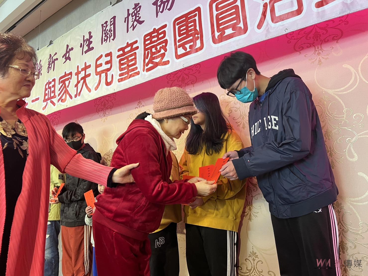 （有影片）／新女性關懷協會舉辦寶貝咱的囝仔慶團圓　暖心關懷弱勢家庭 - https://www.watchmedia01.com