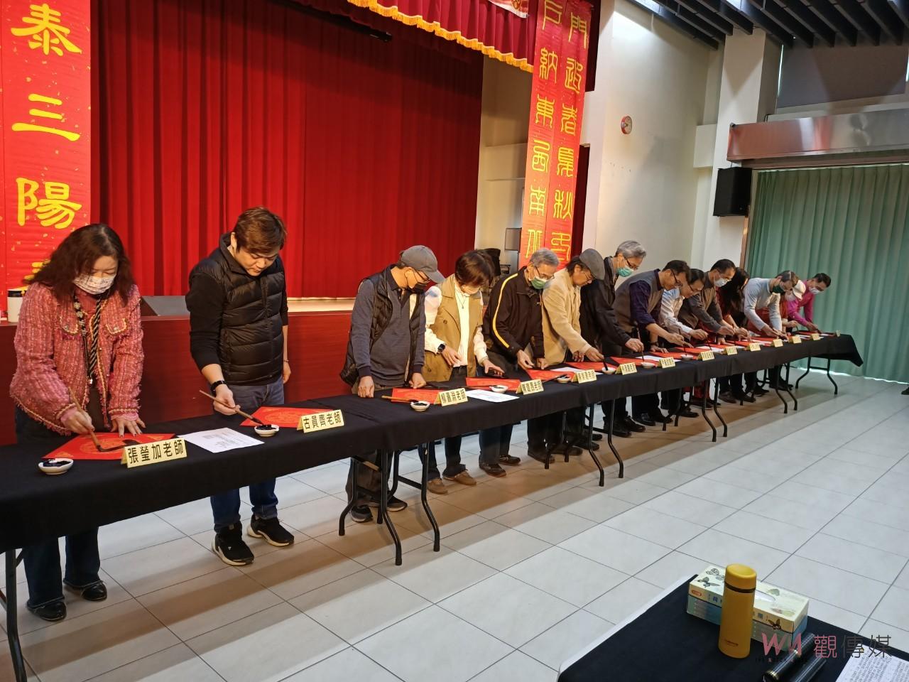 （有影片）／福龍迎祥：彰化生活美學館書畫名家春聯揮毫活動 - https://www.watchmedia01.com