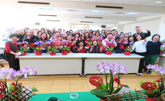 龍年大吉 魚池鄉農會　雙蝶迎春賀新年插花活動 - https://www.watchmedia01.com