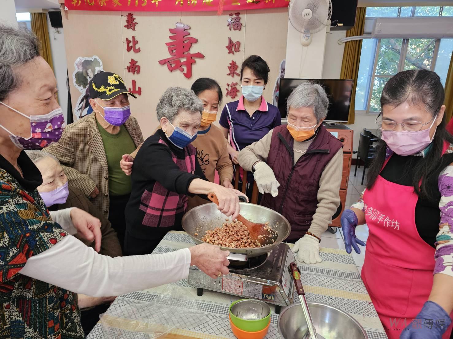 （有影片）／花生酥糖烘焙樂　老有所學老有所樂：彰化榮家長輩春節手作活動 - https://www.watchmedia01.com