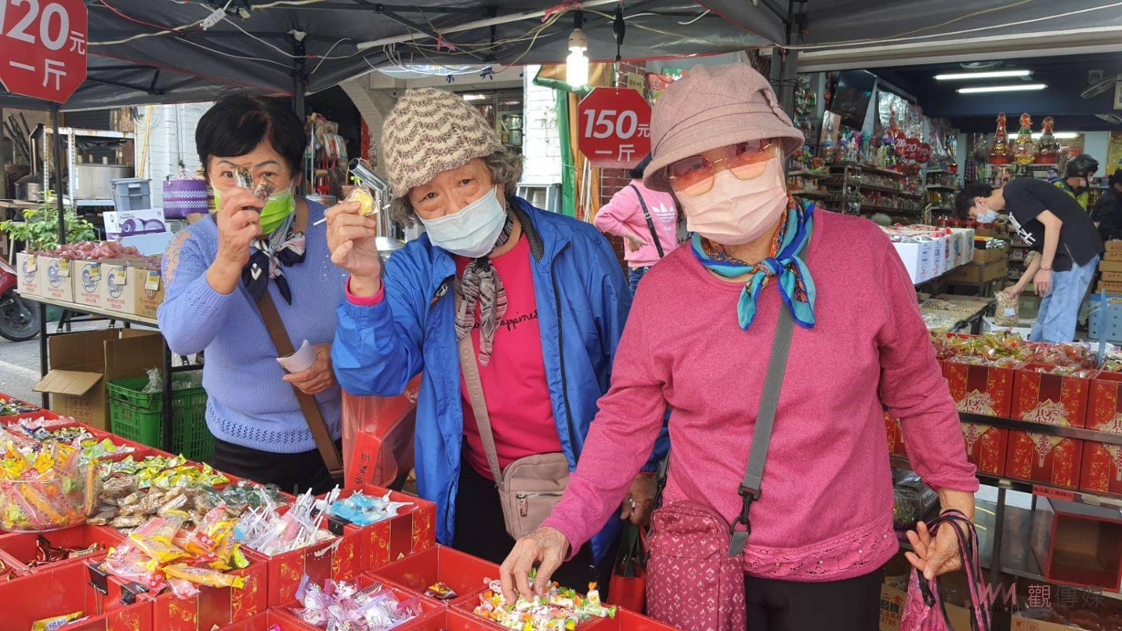 （有影片）／血拼不手軟！彰化榮家長輩參加田中鎮「年貨大街」熱鬧採購 - https://www.watchmedia01.com