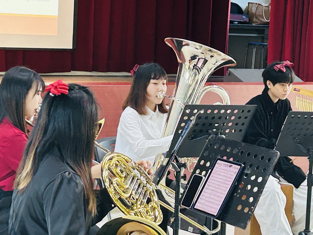 靚妹天團初聲登場 綻聲銅管五重奏年輕妹子詮釋管樂之美雅俗共賞 - https://www.watchmedia01.com