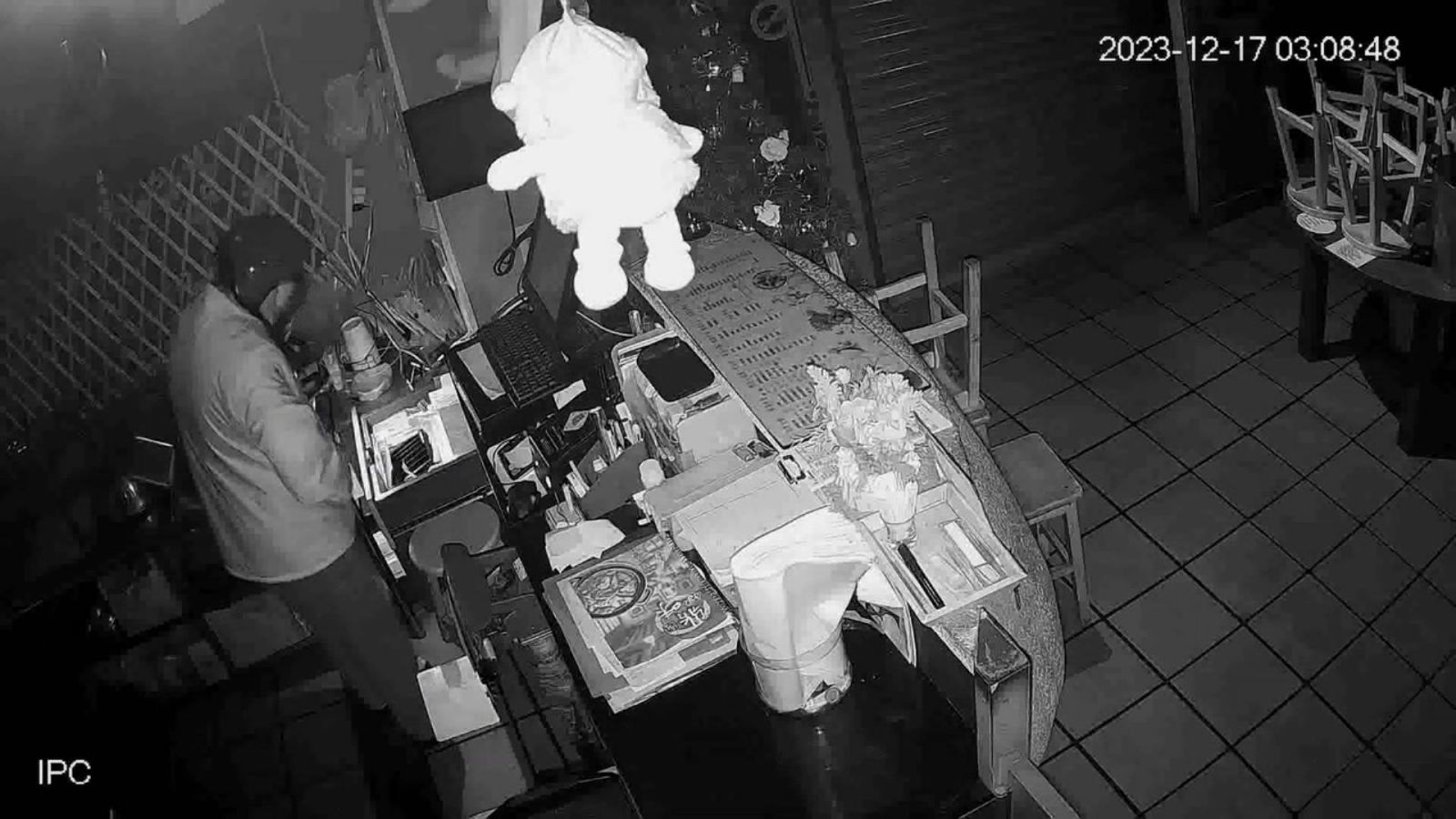 （有影片）／彰化女警李依融：嬌小身軀凜然風采　輕鬆逮捕百公斤慣竊 - https://www.watchmedia01.com