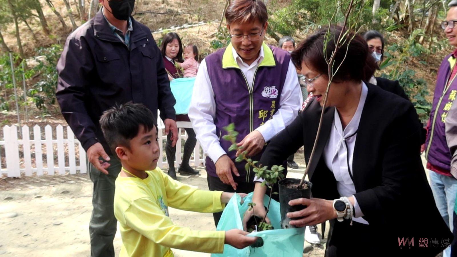 （有影片）／搶救「地球之肺」！彰化市香山步道東方公園蛻變魔法森林 - https://www.watchmedia01.com