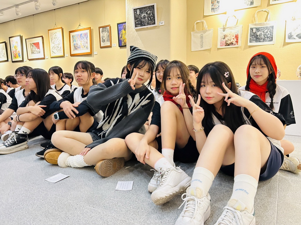明倫國中美術班第二十五屆畢業美展 青春有夢與藝同行 - https://www.watchmedia01.com