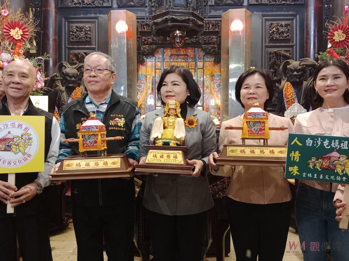 （有影片）／前往北港進香人數突破16萬 今抽出兩頂迷你粉紅神轎送給香燈腳 - https://www.watchmedia01.com