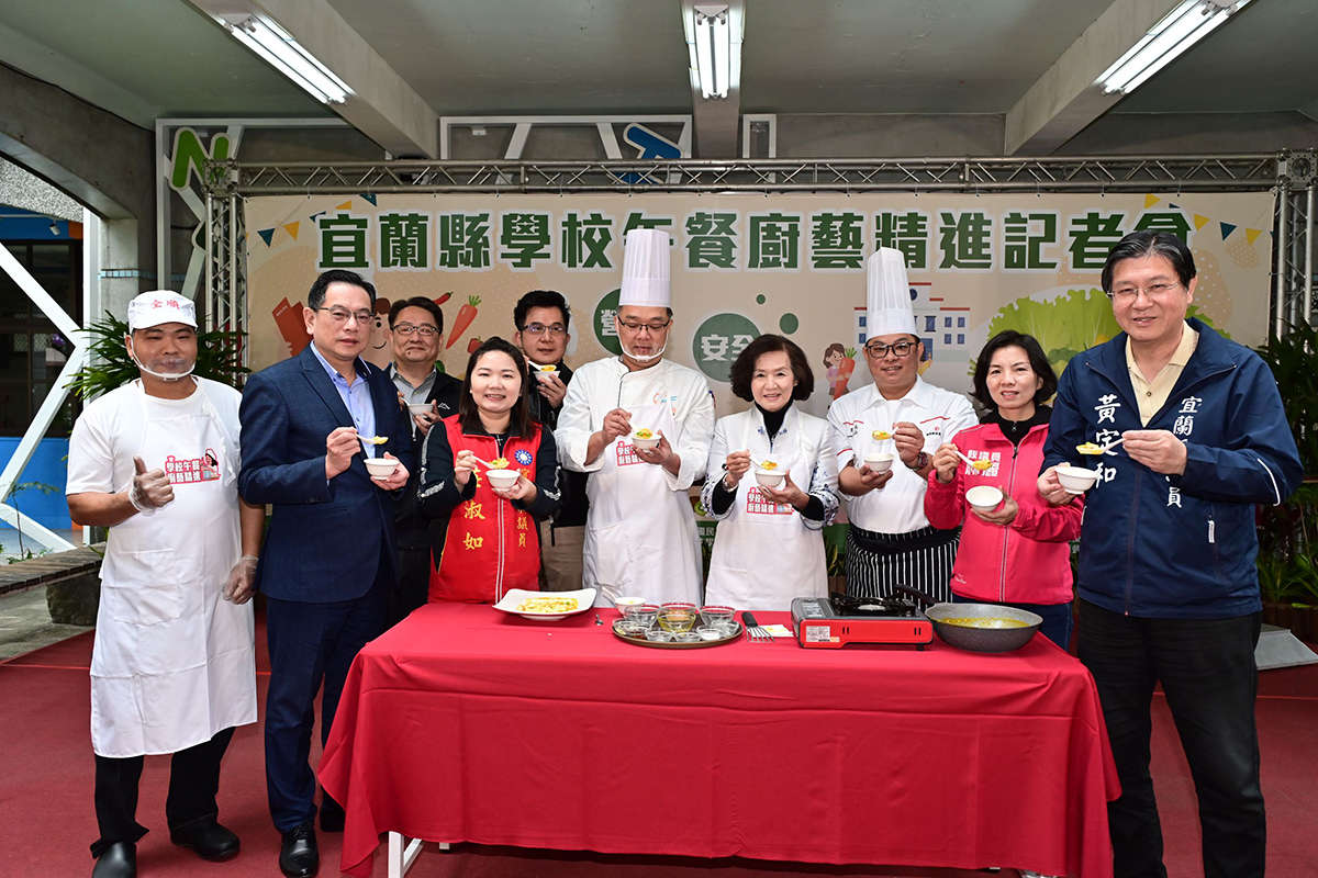 知名飯店主廚入校輔導校廚團隊 讓學校午餐更加美味又健康 - https://www.watchmedia01.com