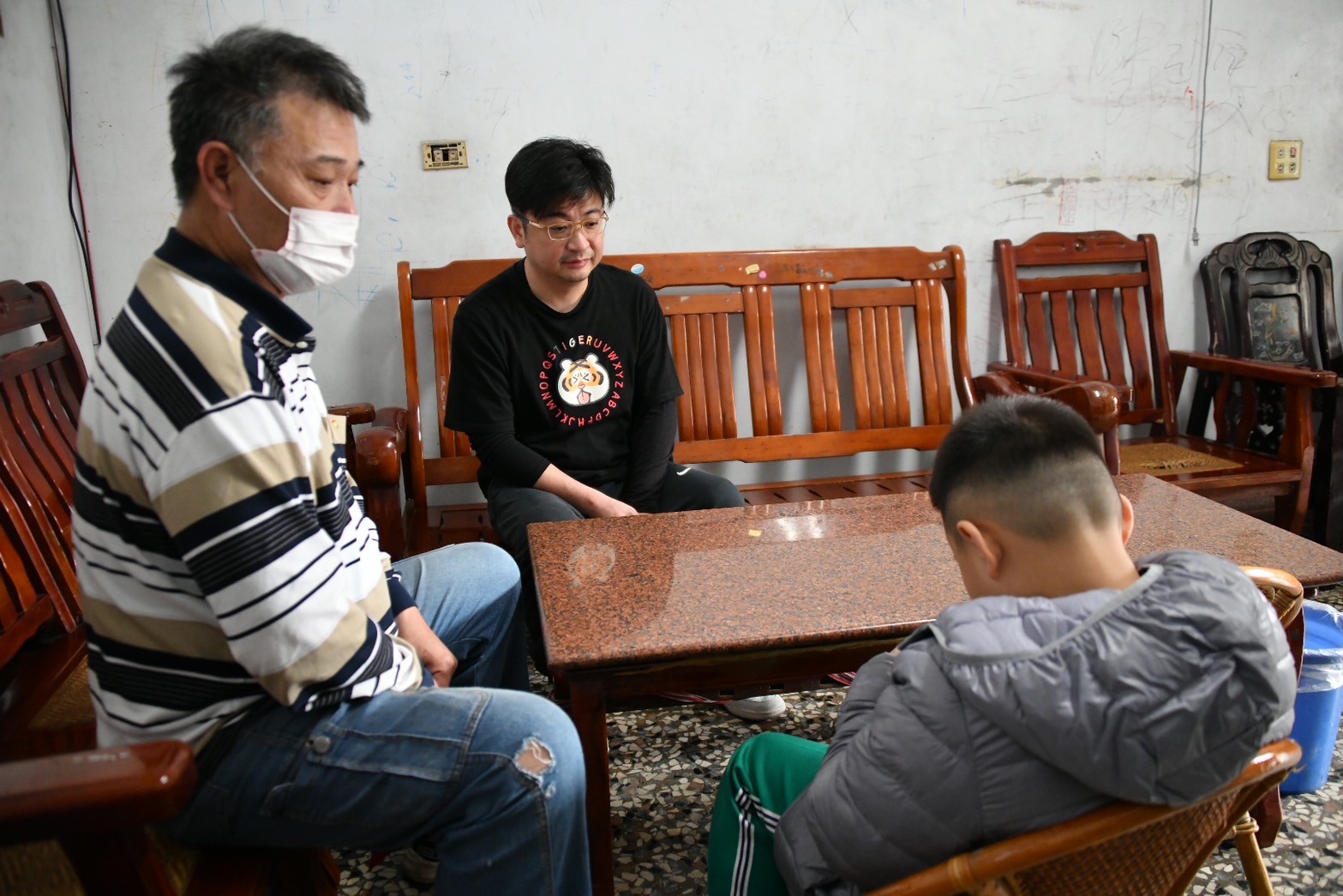 老翁無照駕駛釀車禍！陳姓姐弟三人遇難　議長謝典林獻關懷 - https://www.watchmedia01.com
