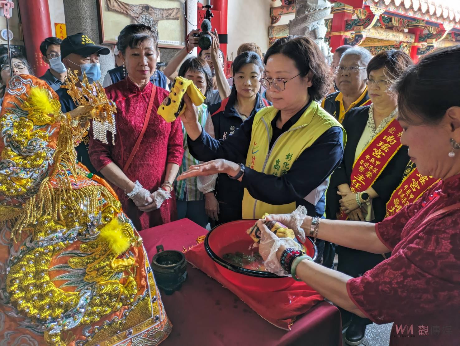 （有影片）／傳衍200多年！彰化南瑤宮笨港進香換龍袍：百年徒步古香路之行 - https://www.watchmedia01.com