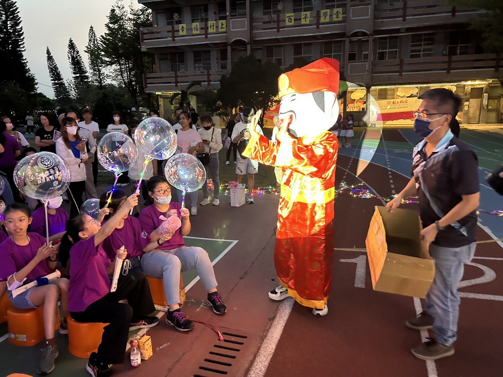 村上國小慶祝兒童節以全校同學為主角 少年當家表演最佳 - https://www.watchmedia01.com