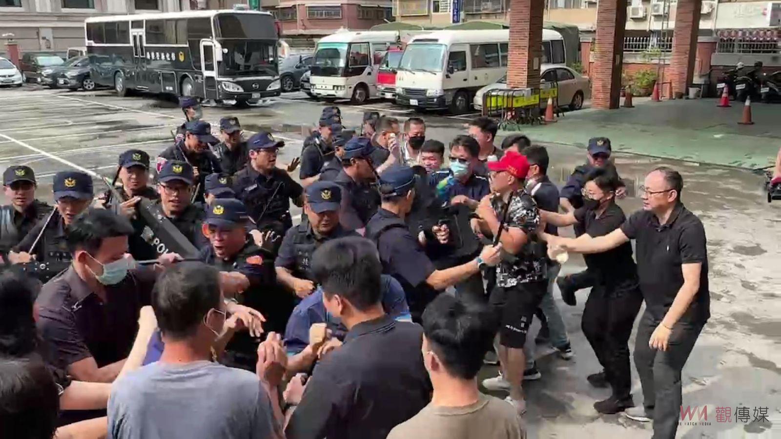（有影片）／大甲媽將遶境彰化　彰化警方特應小組防止大甲媽祖遶境衝突 - https://www.watchmedia01.com