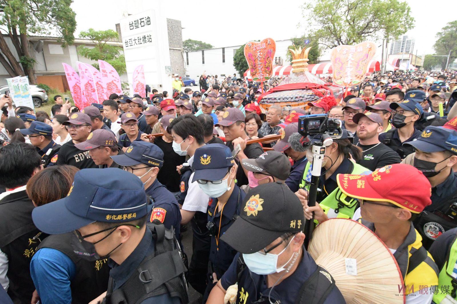 （有影片）／大甲媽祖遶境彰化抵達延誤五個半小時　因遶境人潮特別多 - https://www.watchmedia01.com