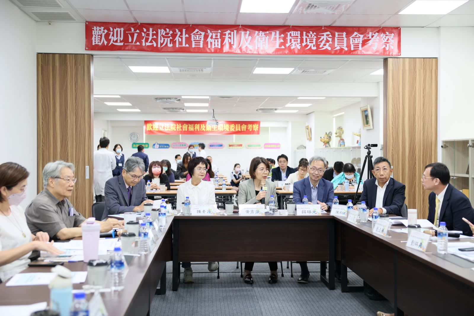 聽取基層醫療心聲 立法院衛環會實地考察彰化地區醫療資源 - https://www.watchmedia01.com