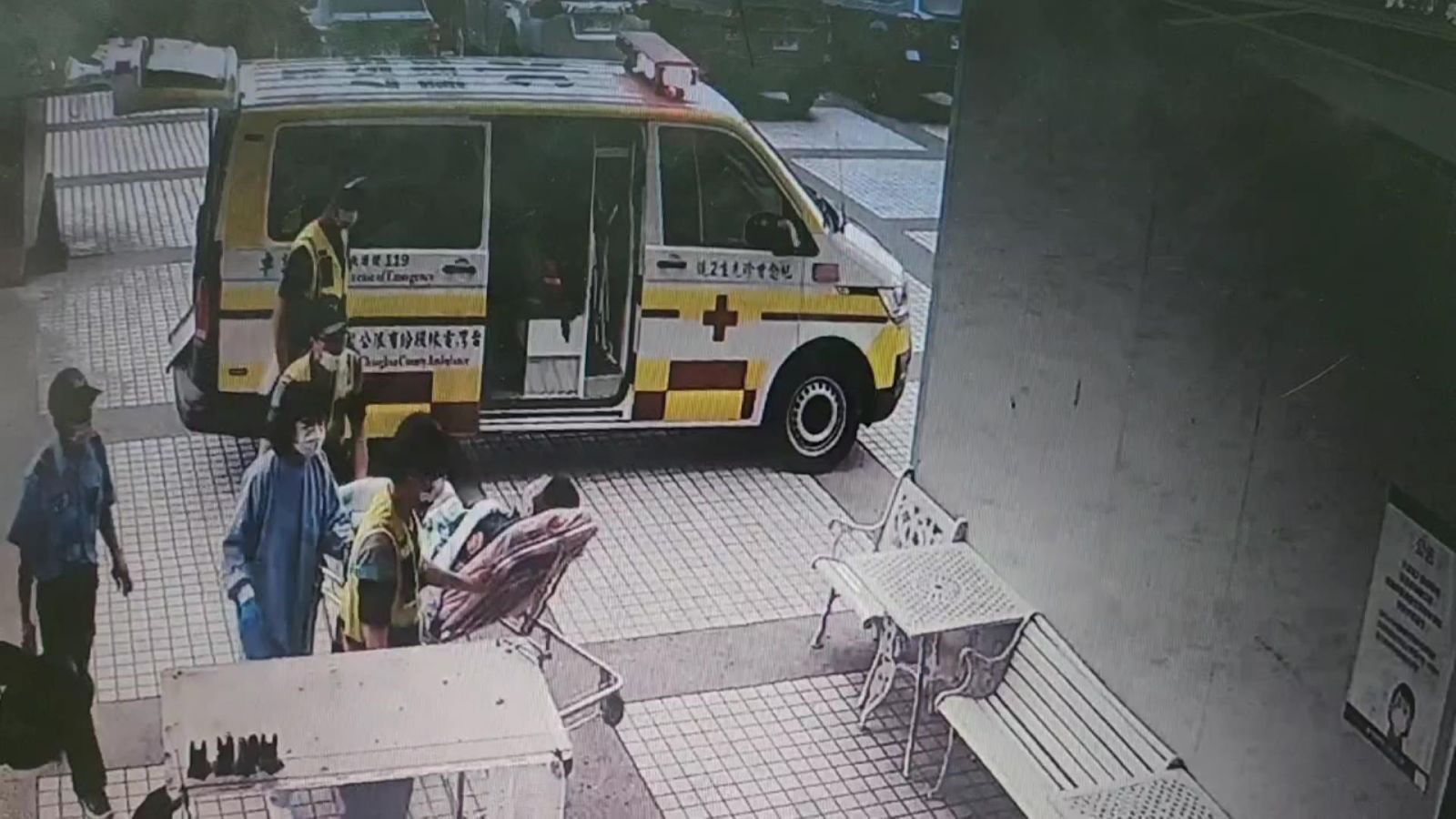 （有影片）／烏龍槍擊！警追移工連轟2槍 1槍擊中移工左胸　1槍卻打中自己 - https://www.watchmedia01.com