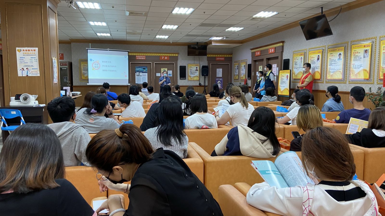 員榮醫療體系與仁德醫專辦專班 吸引百位學子培養醫療人才 - https://www.watchmedia01.com