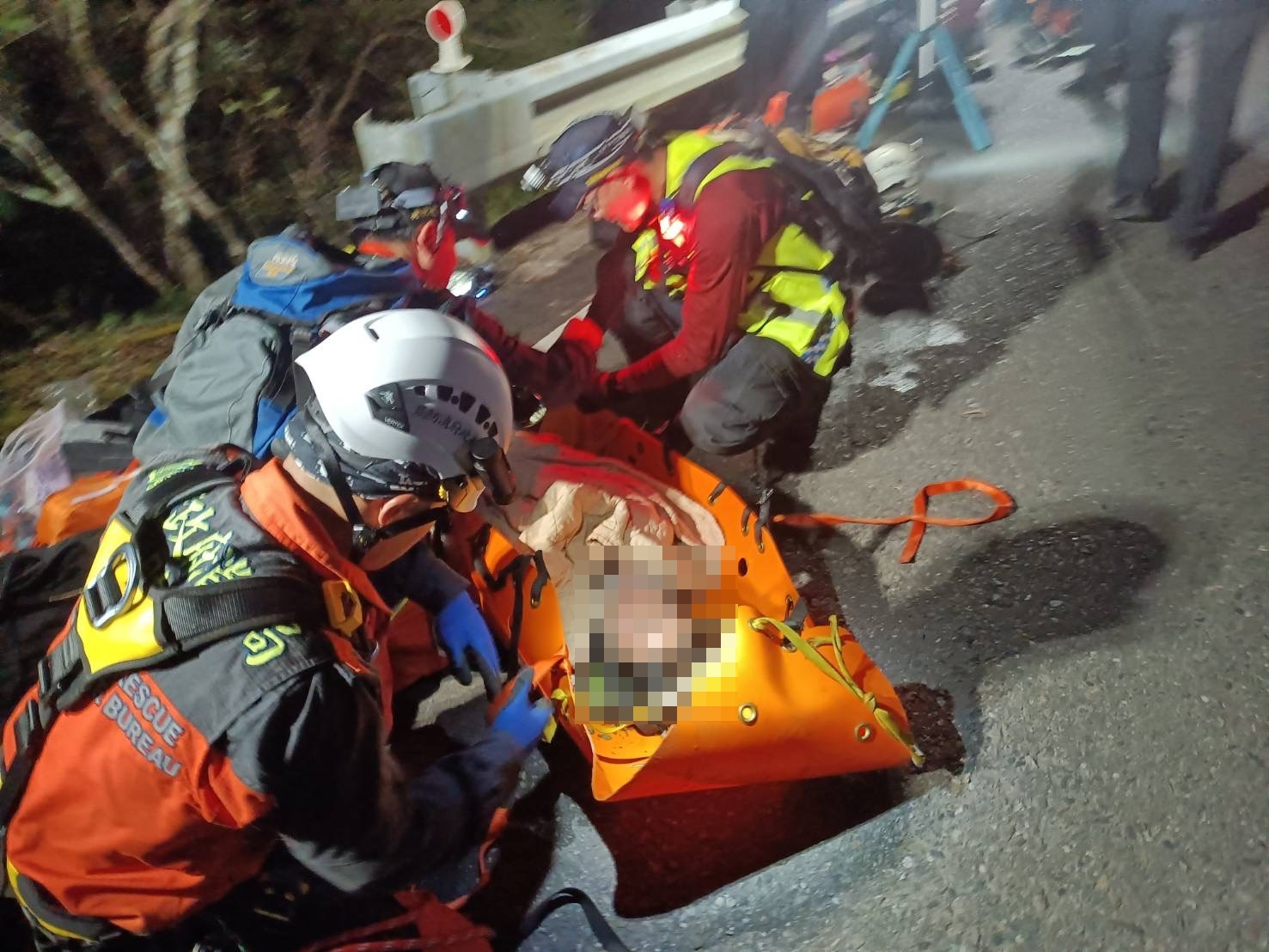 女子與男友爭吵山區負氣下車離去 明池所長當機立斷山谷協尋保住一命 - https://www.watchmedia01.com
