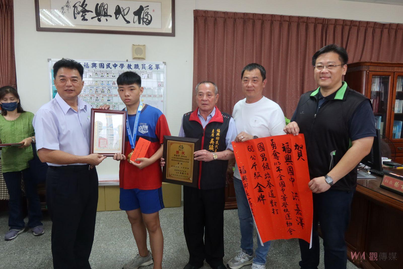 （有影片）／福興國中跆拳道隊霸氣登頂全中運　耀眼成績寫下新校史 - https://www.watchmedia01.com