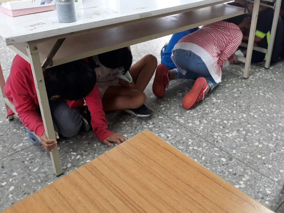 地震中如何有效保護自己？專家建議：掌握這些關鍵步驟 - https://www.watchmedia01.com