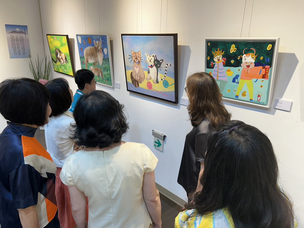 白湘姿創畫展美麗心靈畫如其真 繽紛色彩的世界激勵人心 - https://www.watchmedia01.com
