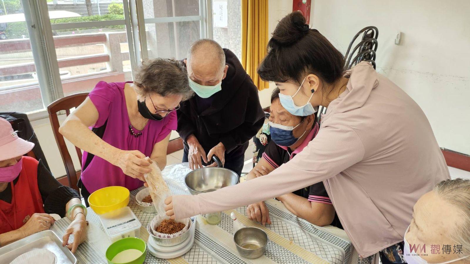 （有影片）／母親節玩烘焙　彰化榮家長輩手作蛋糕體驗幸福滋味 - https://www.watchmedia01.com