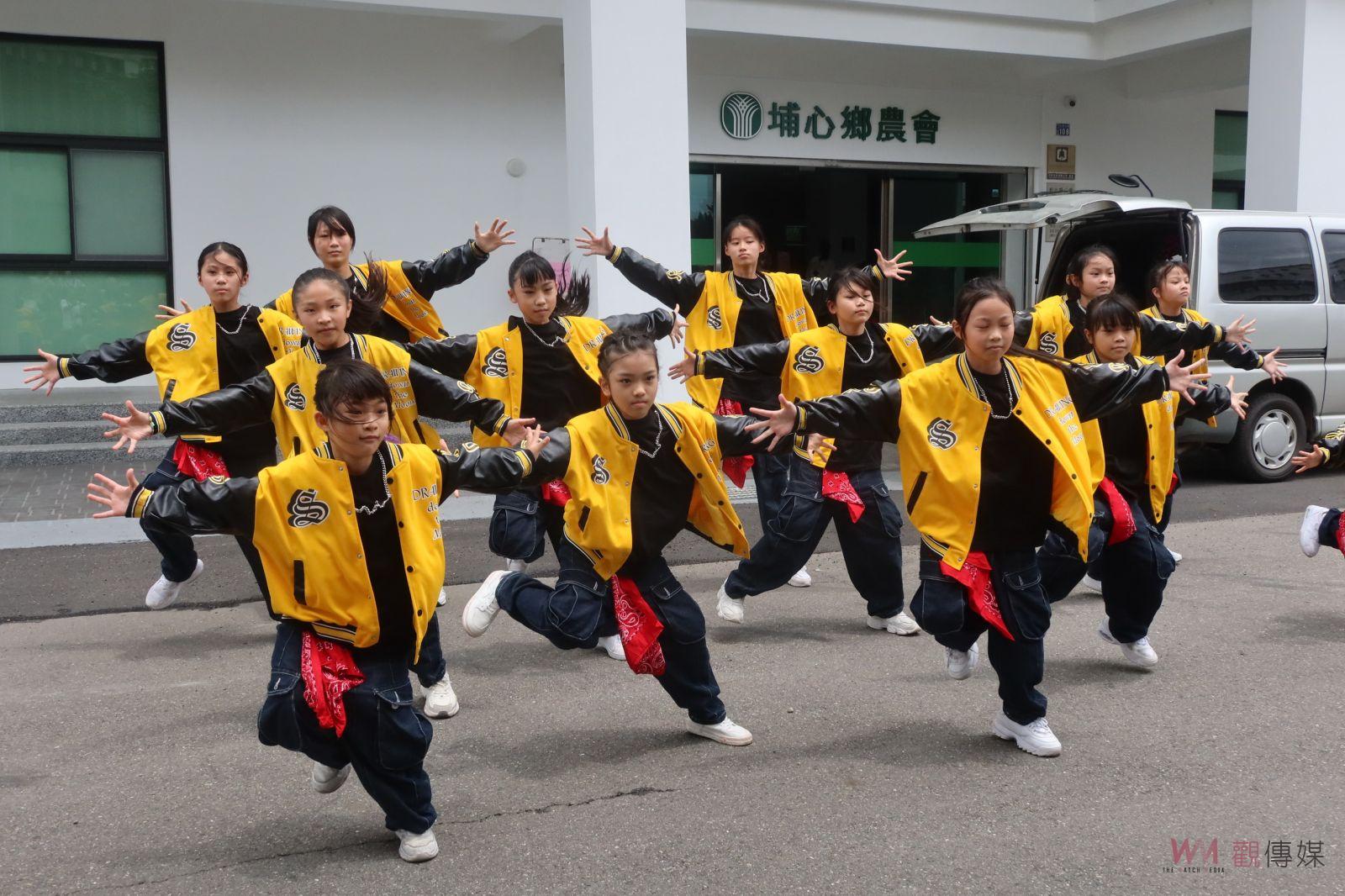 （有影片）／街舞新秀展現勇氣與才華 埔心國小酷妹教育盃街舞比賽奪冠 - https://www.watchmedia01.com