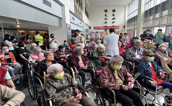 埔基醫院母親節音樂會：溫馨感人的「音你踏上自由之旅」 - https://www.watchmedia01.com