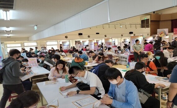 求職保險青年大讚揪甘心　中市勞工局：西屯區徵才媒合率逾6成 - https://www.watchmedia01.com