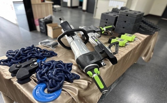 提升救災效能！沙鹿區公明里紫雲宮捐贈中市消防電動破壞器材 - https://www.watchmedia01.com