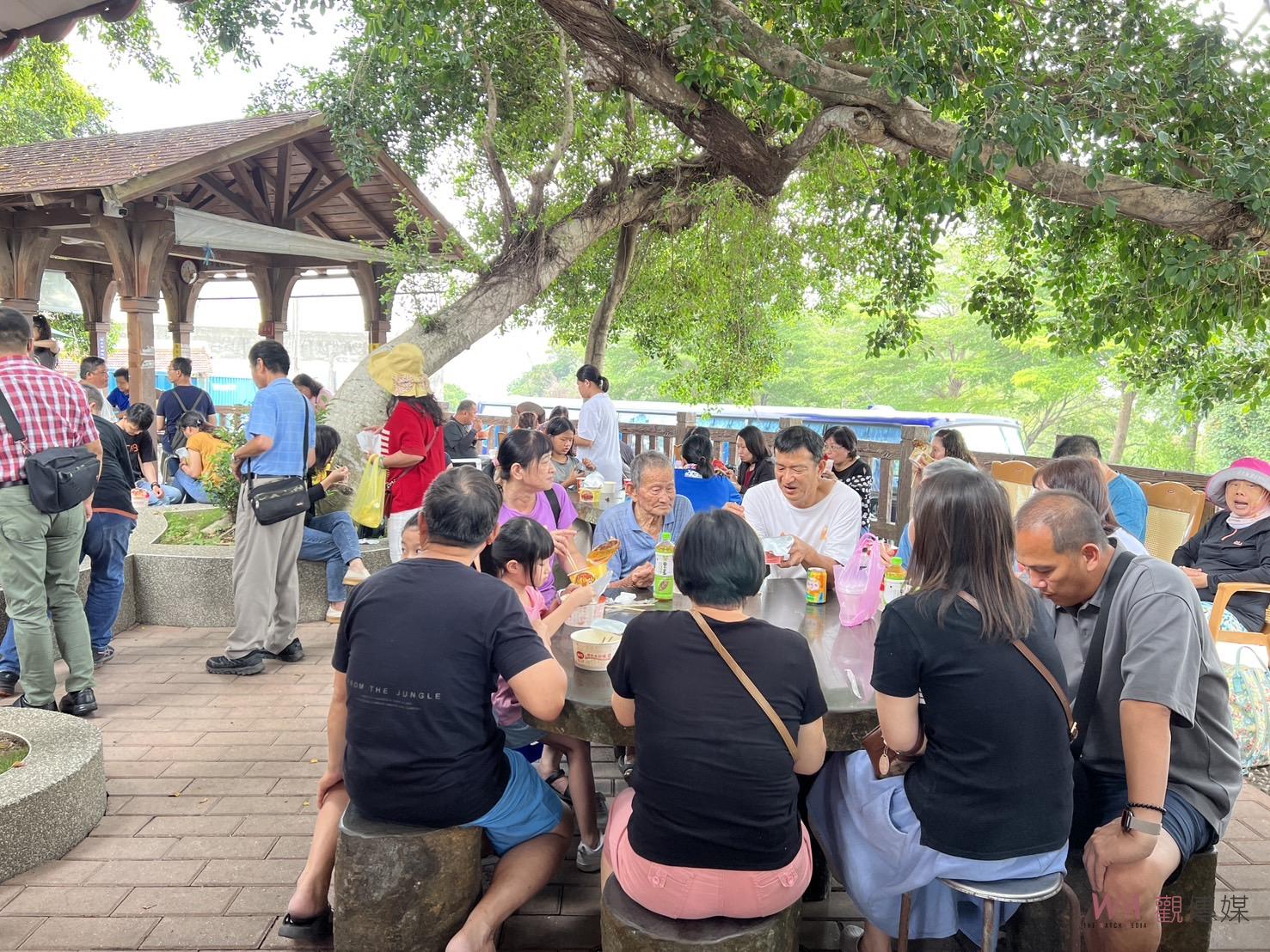 （有影片）／「食」力驚人！芬園土地公廟泡麵快被吃光　庫存告急 - https://www.watchmedia01.com