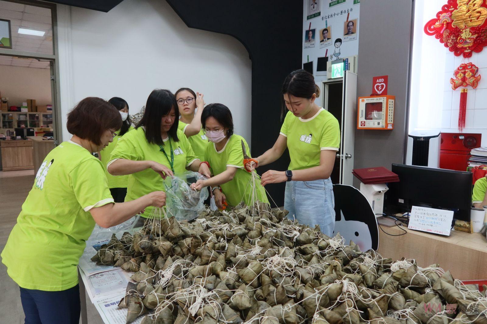 （有影片）／端午溫馨18載　賴清美、黃庸筆聯手送愛心粽　彰化家扶滿載感激 - https://www.watchmedia01.com