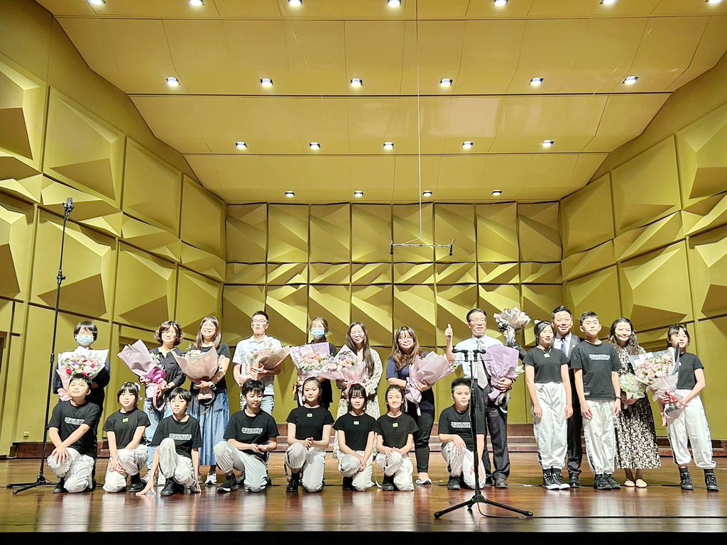 彰化市民生國小音樂班畢業發表 以全縣第一之姿勇於向高難度樂曲挑戰 - https://www.watchmedia01.com