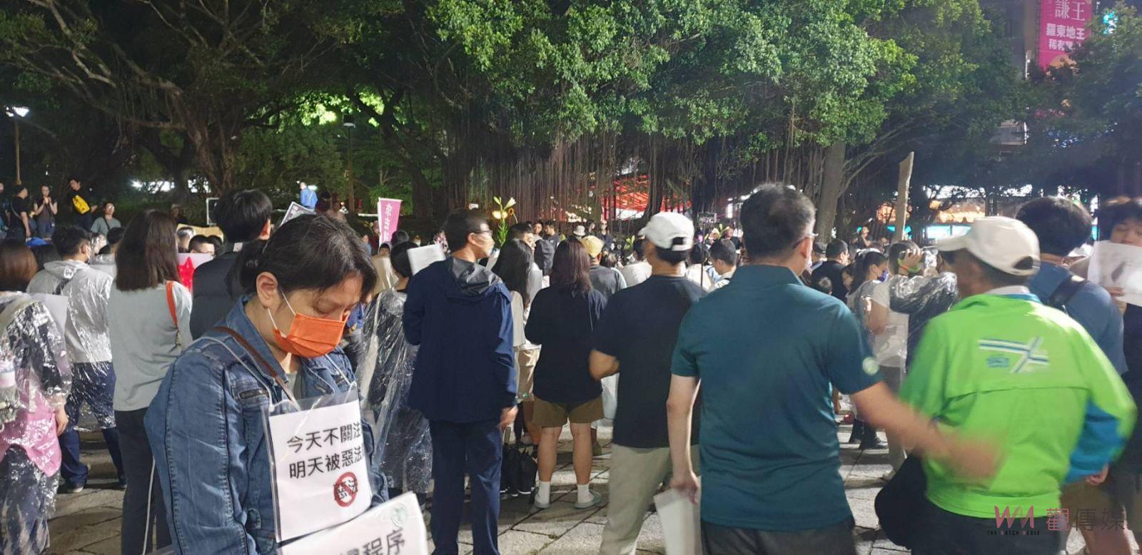 羅東高中學生發起「沒有討論不是民主」活動 民進黨現場發放物資引反彈 - https://www.watchmedia01.com