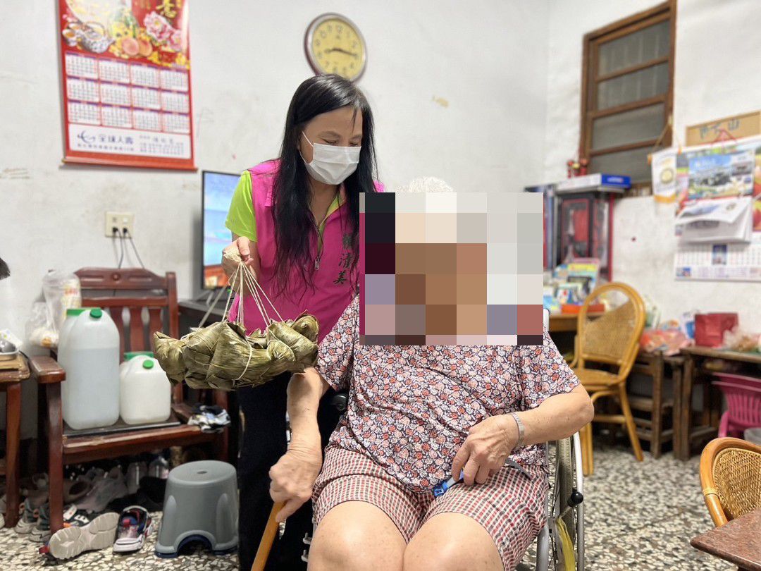 伸港姊妹花車禍昏迷103天　端午前夕親情呼喚盼奇蹟出現 - https://www.watchmedia01.com