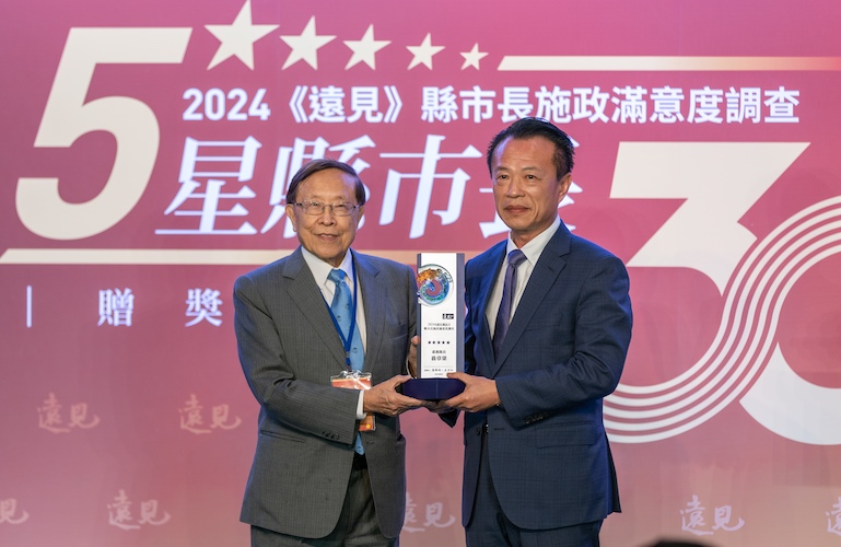 連3年榮獲五星縣長　嘉義縣長翁章梁：榮耀屬於五星縣民 - https://www.watchmedia01.com