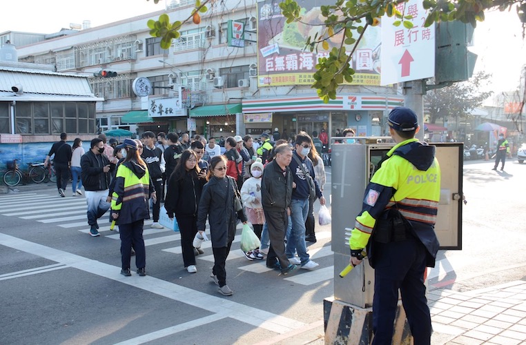 布袋警做好端節連假交通疏導勤務　就是要讓遊客乘興來盡興返 - https://www.watchmedia01.com