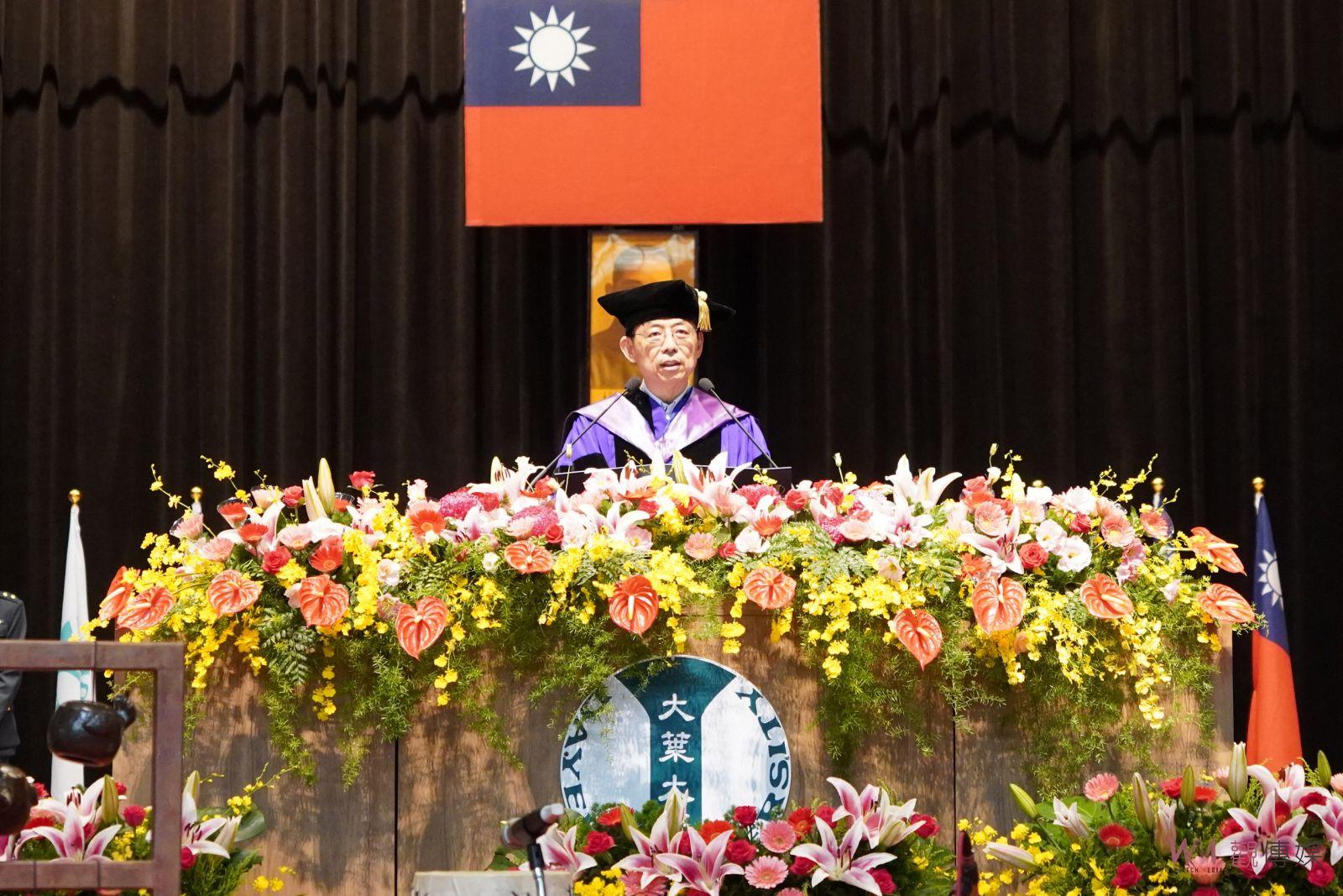 （有影片）／大葉大學舉辦112學年度畢業典禮　黃榮村勉勵畢業生展翅高飛 - https://www.watchmedia01.com