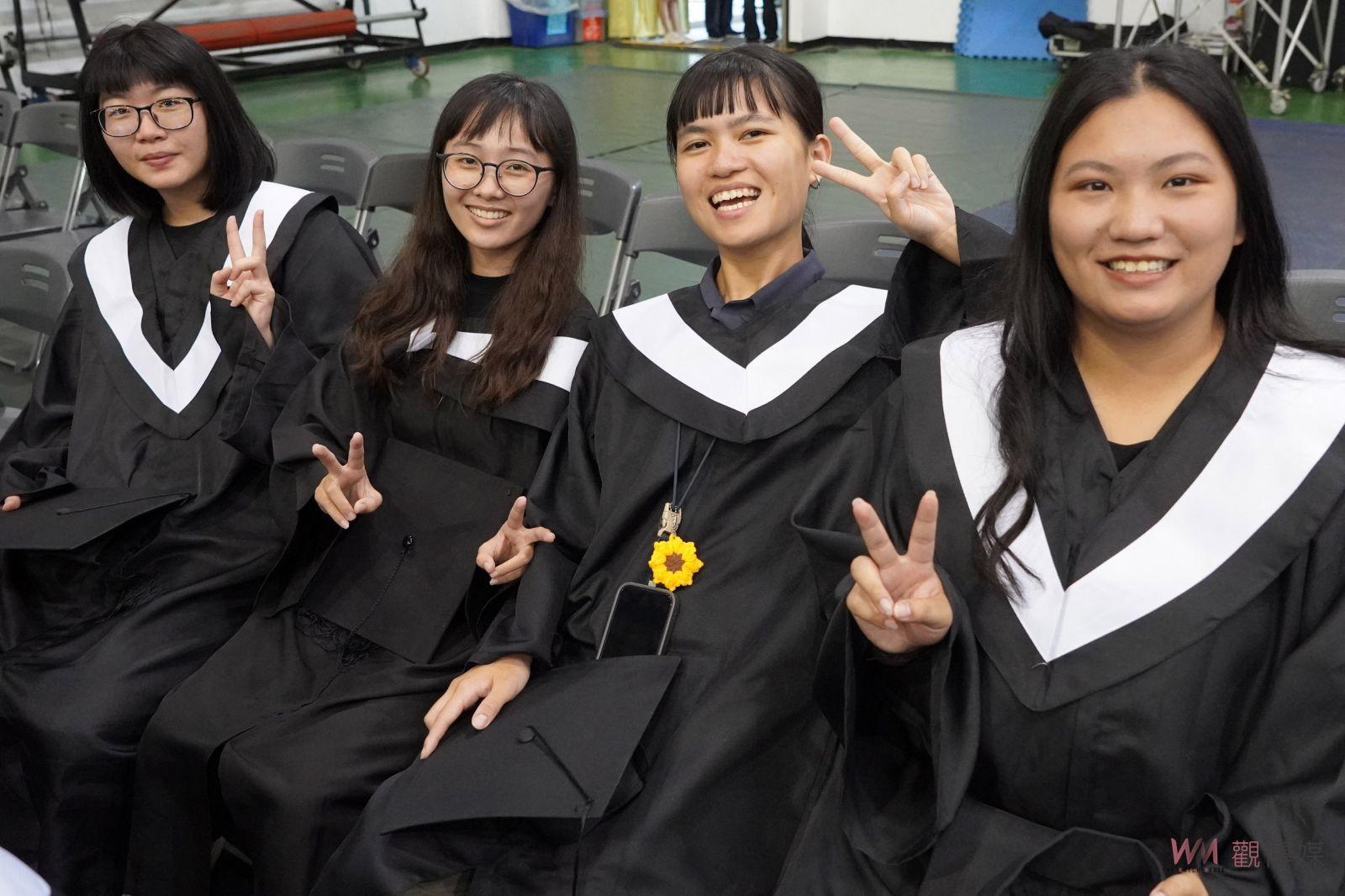 （有影片）／大葉大學舉辦112學年度畢業典禮　黃榮村勉勵畢業生展翅高飛 - https://www.watchmedia01.com